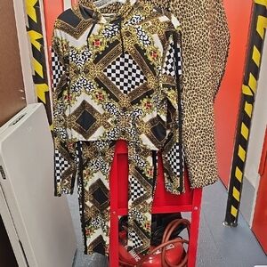 New Look Black and Gold Patterned Garment